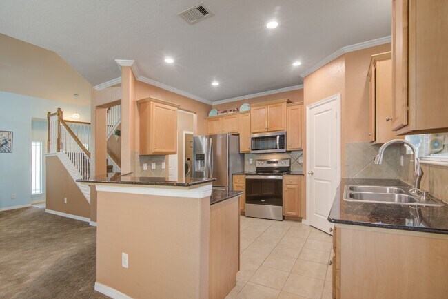 Building Photo - 55 Middle Borondo