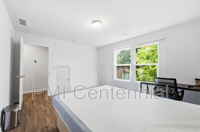 Building Photo - 1120 Wedgewood Dr NW