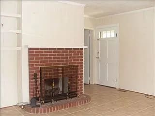 Building Photo - 2 Bedroom 1 Bathroom