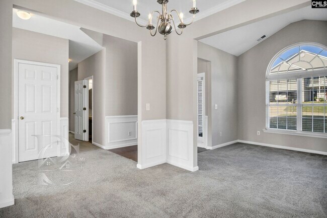 Building Photo - 211 Pinebluff Ct