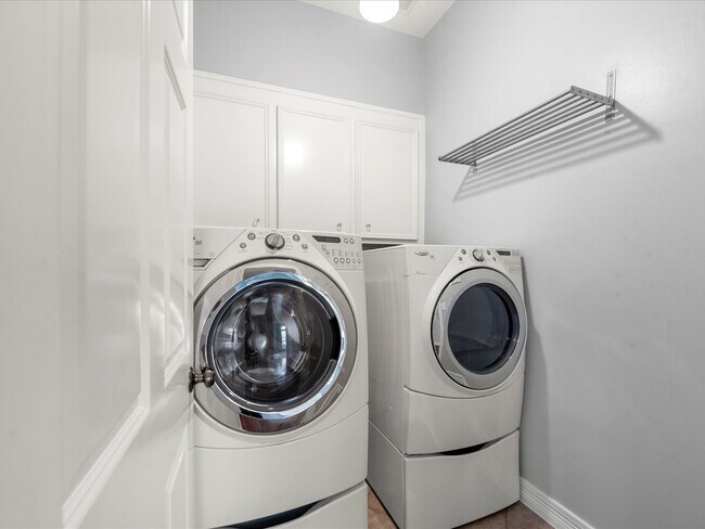 Building Photo - 1274 Seamist Dr