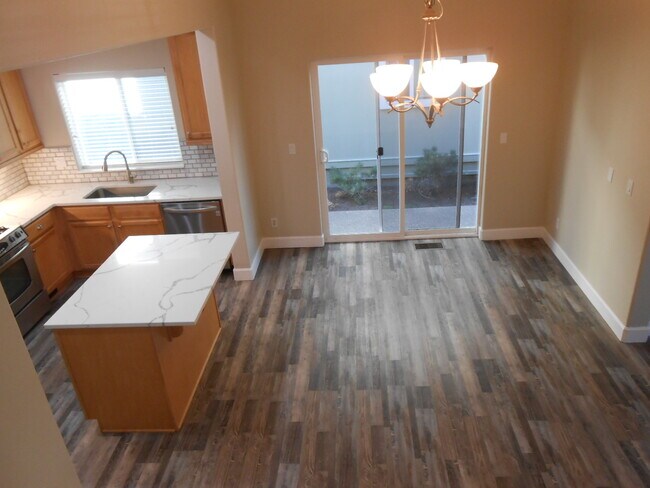 Building Photo - 61746 Darla Pl