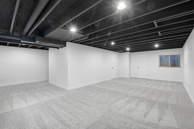 Building Photo - remodeled 3 bedroom Oak Vally Ranch Home