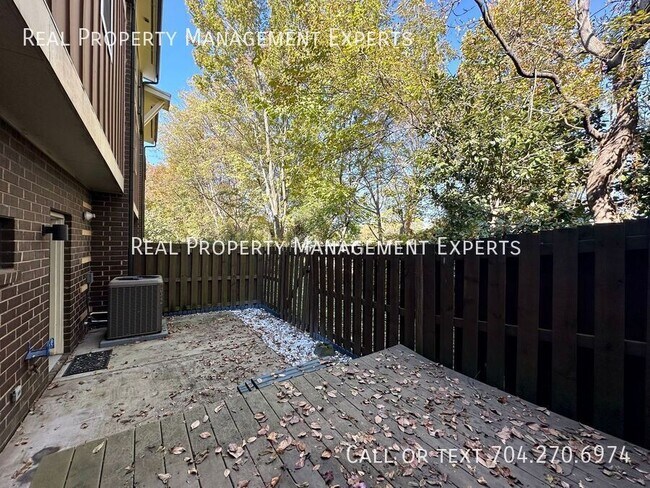 Building Photo - 419 Steel Gardens Blvd