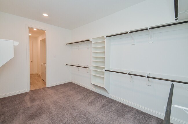 Building Photo - 6019 Verde Pl Ln