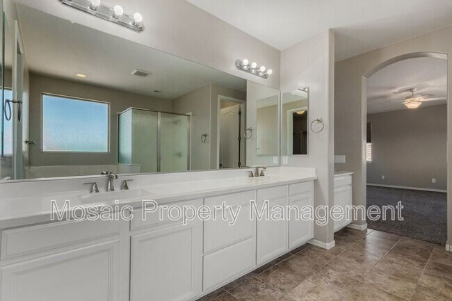 Building Photo - 3796 E Rakestraw Ln