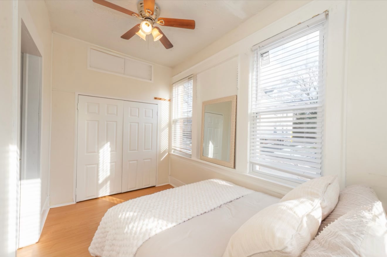 Building Photo - 45 Essex Ave