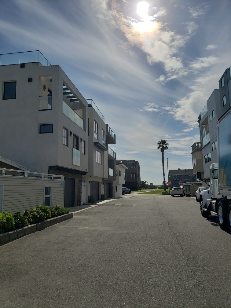 Building Photo - 16452 24th St