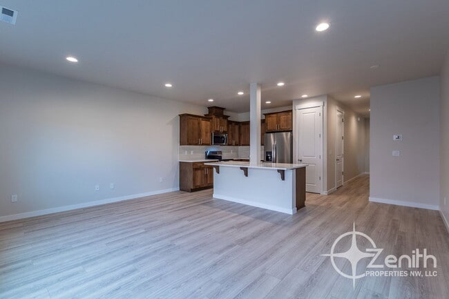 Building Photo - 8509 NE 134th Pl