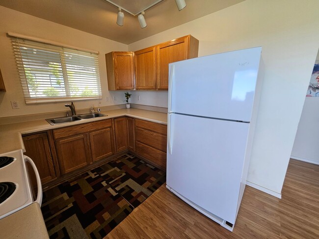 Building Photo - 40 Huina Pl