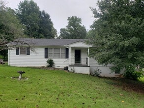 Building Photo - 15 Hughes Rd