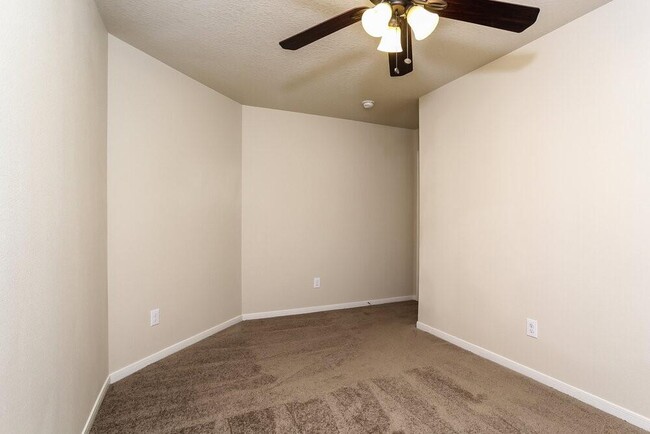 Building Photo - 16806 Accolade Way
