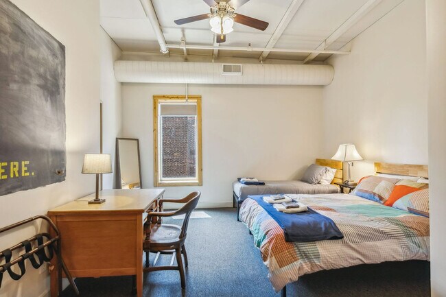 Building Photo - 2078 W 25th St