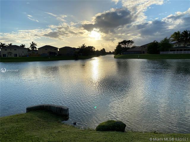 Building Photo - 20950 SW 87th Ave