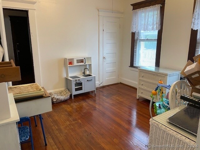 Building Photo - 118-120 Sutton Ave