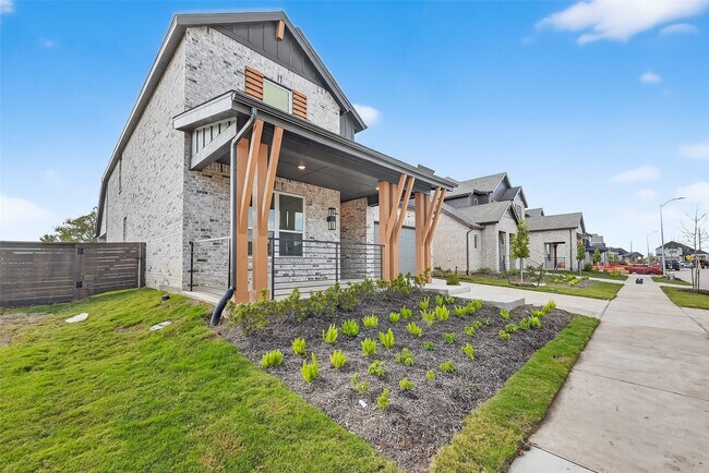 Building Photo - 3238 Kindred Wy