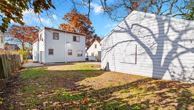 Building Photo - 1236 Underwood Ave SE