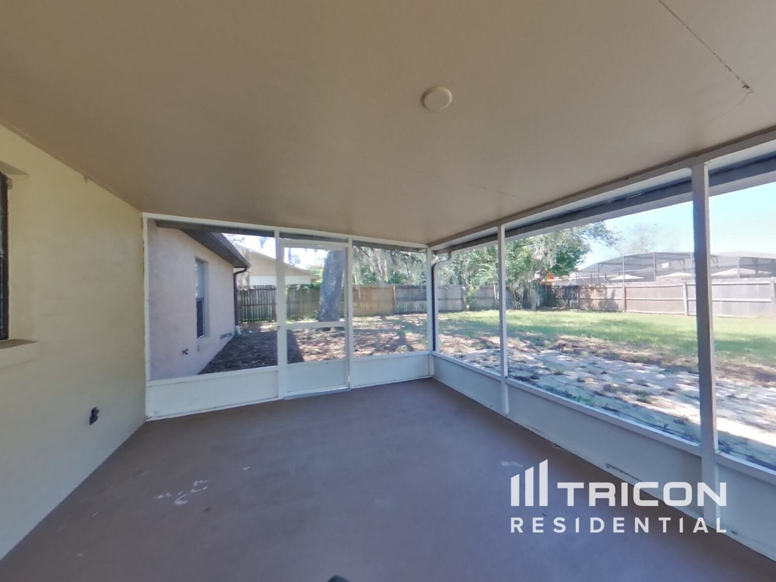 Building Photo - 1583 Naples Cir