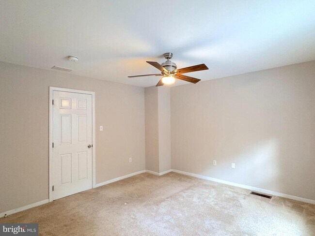 Building Photo - 354 N Barrington Ct