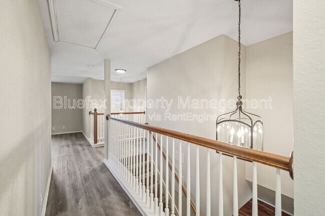 Building Photo - 422 Granite Bay