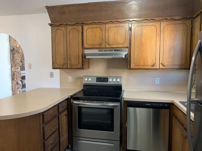 Building Photo - HOME ON QUIET STREET NEAR HOSPITAL