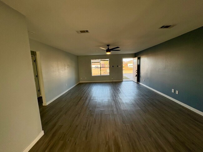 Building Photo - 4506 Windcrest Dr