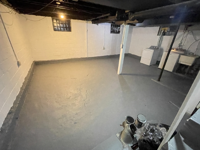 Building Photo - 16 Victory Dr