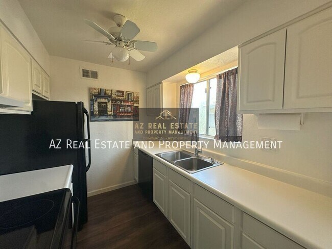 Building Photo - 4620 N 68th St