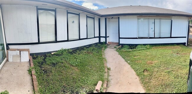 Building Photo - 13035 Bassford Dr