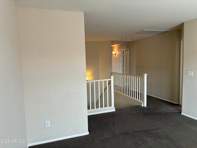 Building Photo - 2217 W Steed Ridge