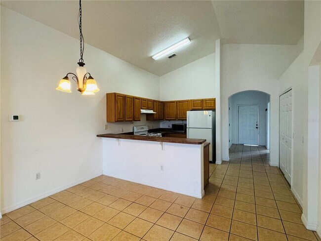 Building Photo - 4795 Cumbrian Lakes Dr