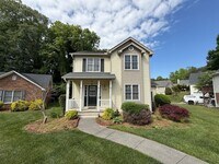 Building Photo - 928 Heatherstone Dr