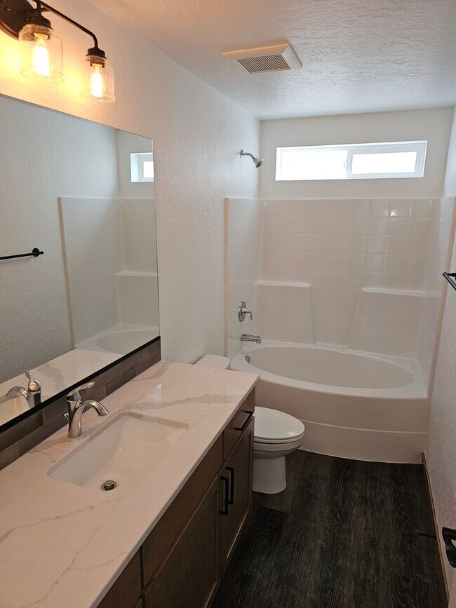 Building Photo - Brand New Beautiful 4 bedroom Home in Rathdrum!