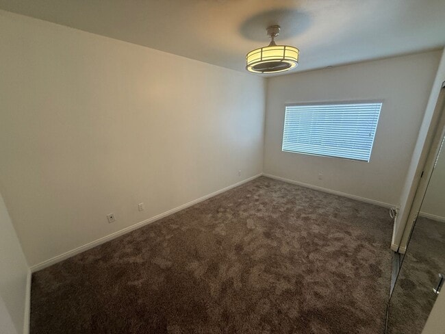 Building Photo - 4609 Kester Ave