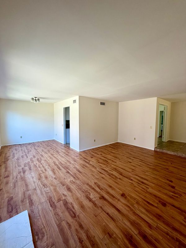 Building Photo - 3430 Bahia Pl