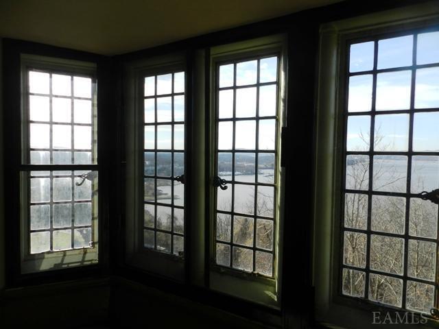 Building Photo - 306 Chateau Rive