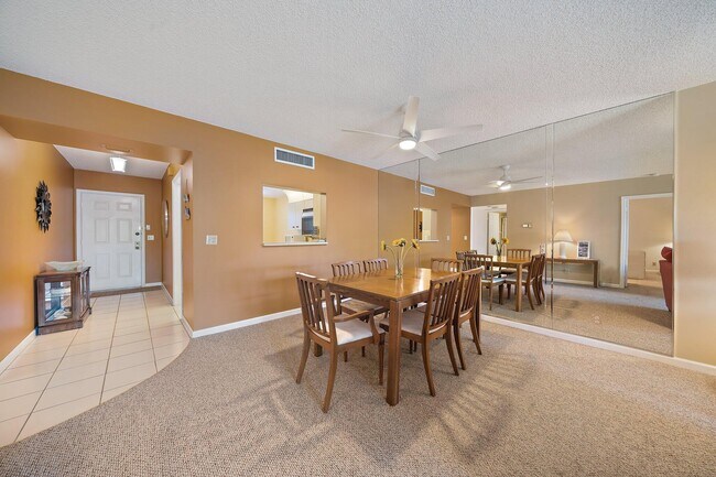 Building Photo - 300 N Hwy A1A