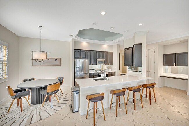 Building Photo - 7168 Lemuria Cir