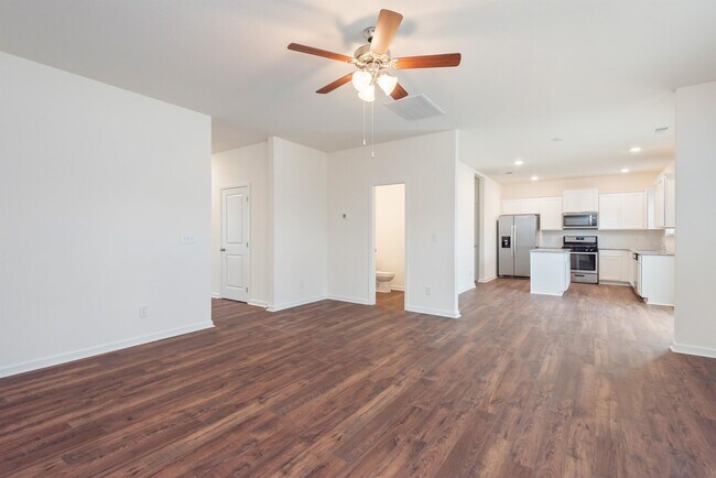 Building Photo - 4734 Willow Bluff Cir