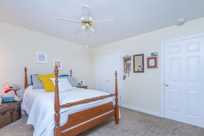 Building Photo - 101 Brookview Cir