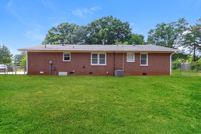 Building Photo - 233 State Rd S-42-2842