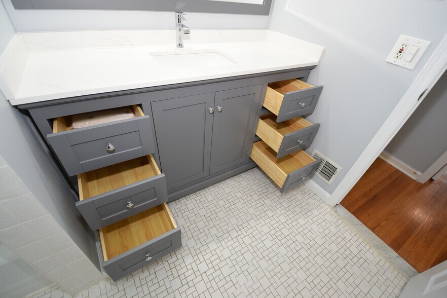 Slow close drawers and cabinet - 40 Glaser Ave
