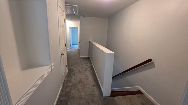 Building Photo - 3169 Mill Ct