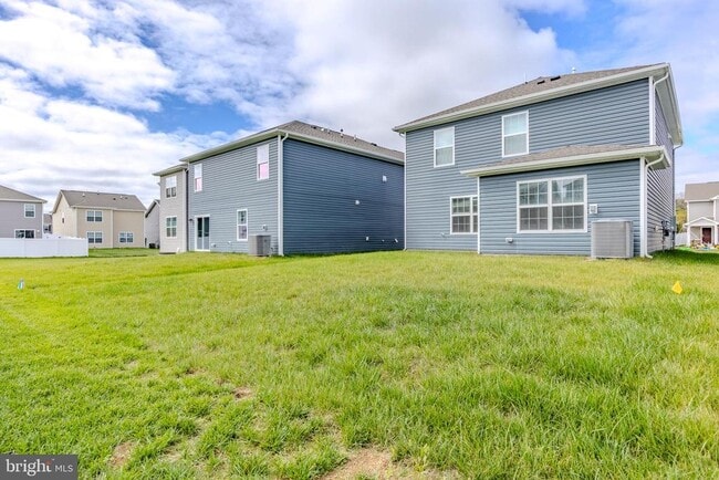 Building Photo - 110 Charing Cross Dr