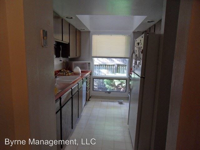 Building Photo - 2 br, 2 bath Apartment - 410 Columbia Road
