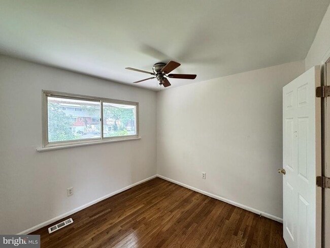 Building Photo - 810 Booker Pl