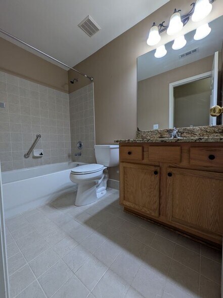 Building Photo - 24107 Chesapeake Cir