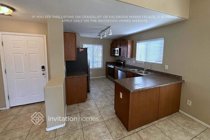 Building Photo - 45373 W Desert Garden Rd