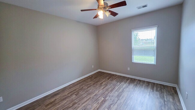 Building Photo - 148 Long Leaf Pine Dr