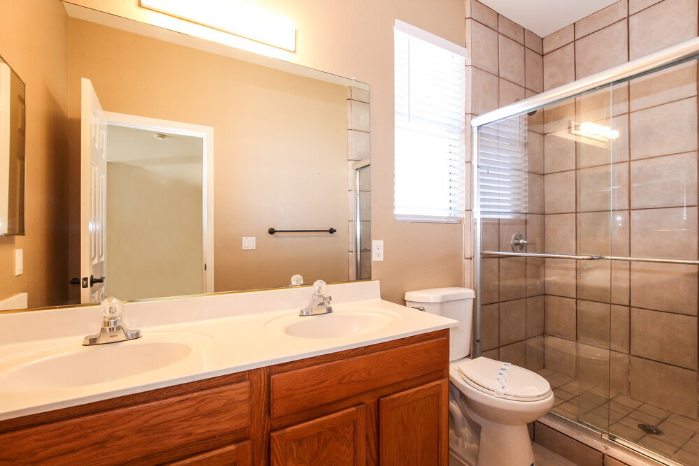 Building Photo - 2575 S 159th Ave